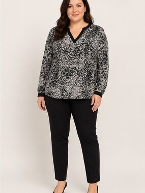 Kenneth Cole Select XL Black Ivory Abstract Print Split Neck Blouse